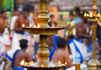 famous Shiva temple kerala popular tour